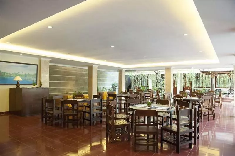 هتل Catur Adi Putra