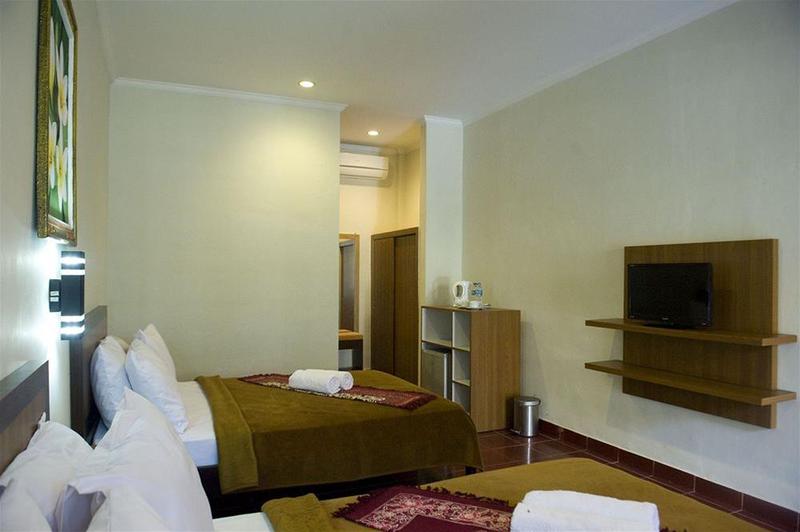 هتل Catur Adi Putra