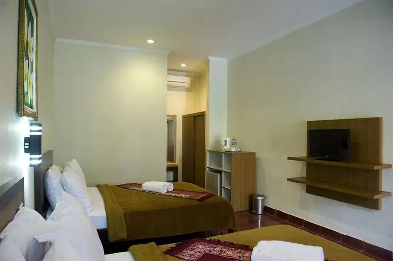 هتل Catur Adi Putra