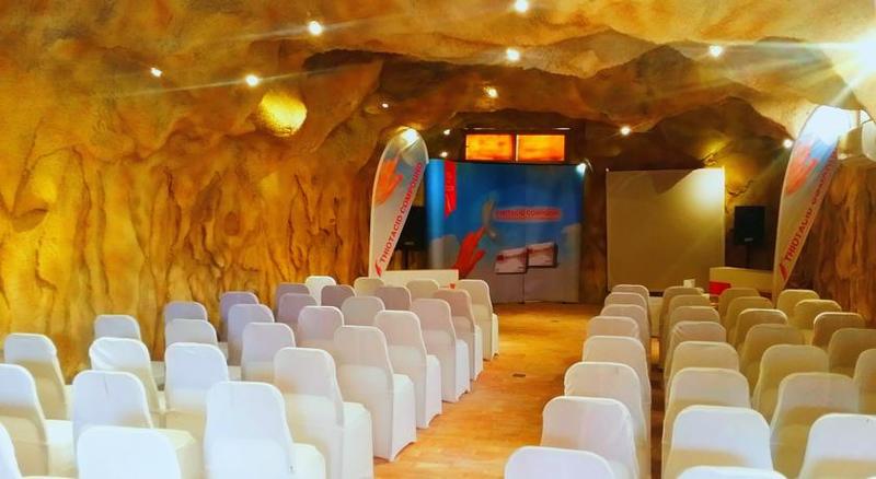 هتل Caves Beach Resort Adults Only