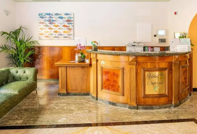 Отель Centrale