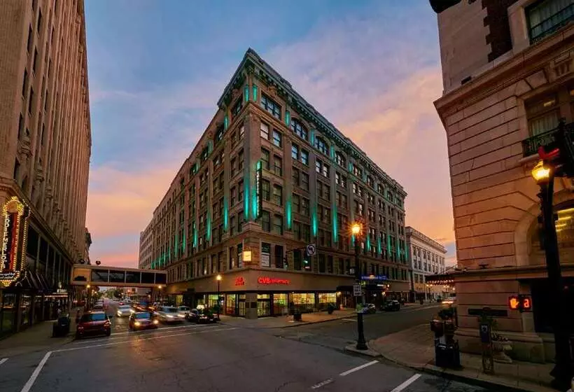 هتل Embassy Suites Louisville Downtown