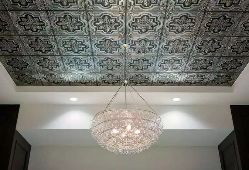 هتل Embassy Suites Louisville Downtown