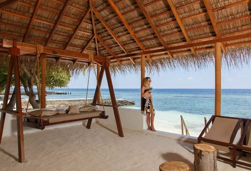 هتل Equator Village Resort