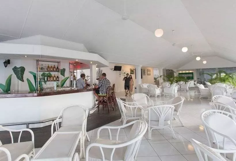 هتل Equator Village Resort