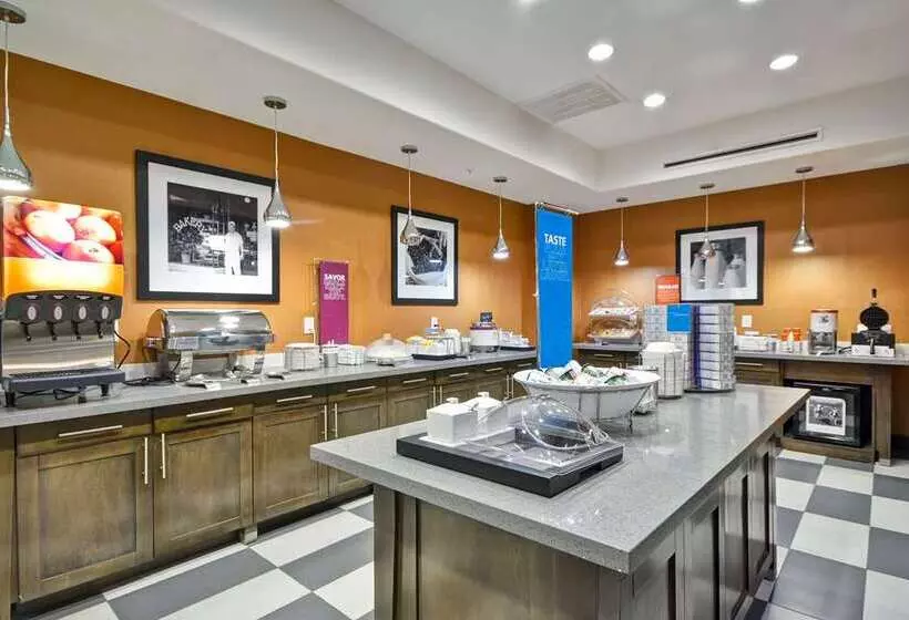 酒店 Hampton Inn Kenedy