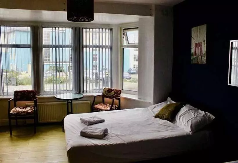 Henson Hotel Pleasure Beach