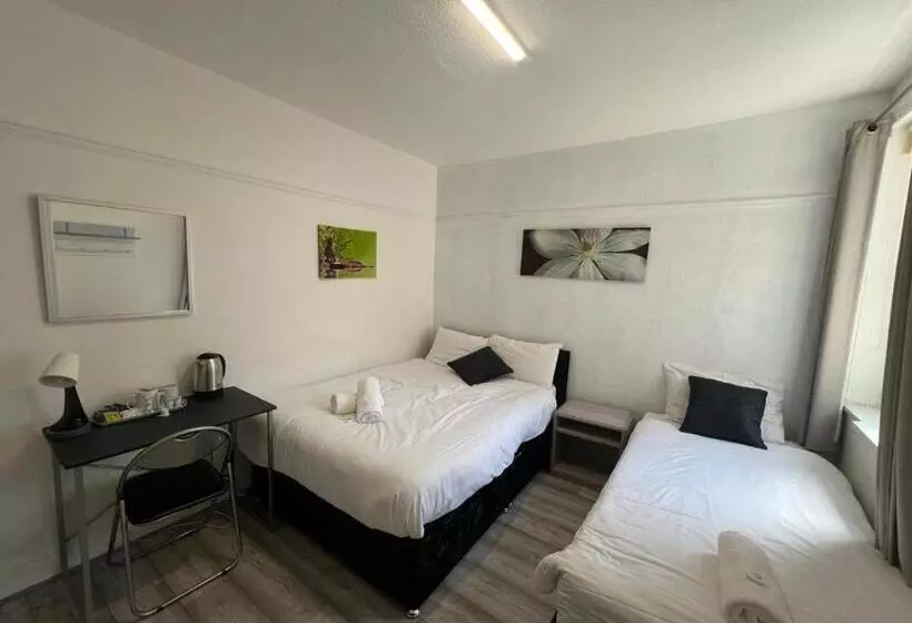 Henson Hotel Pleasure Beach