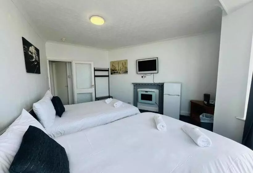 Henson Hotel Pleasure Beach