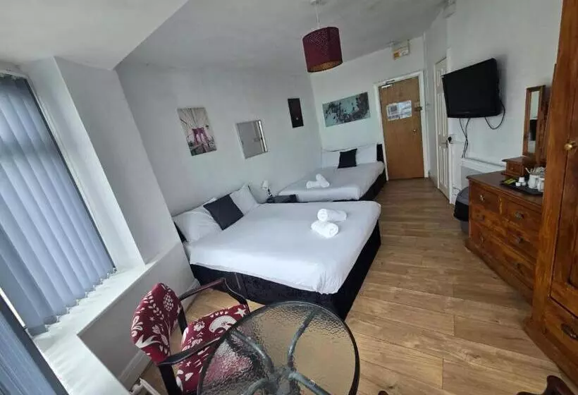 Henson Hotel Pleasure Beach