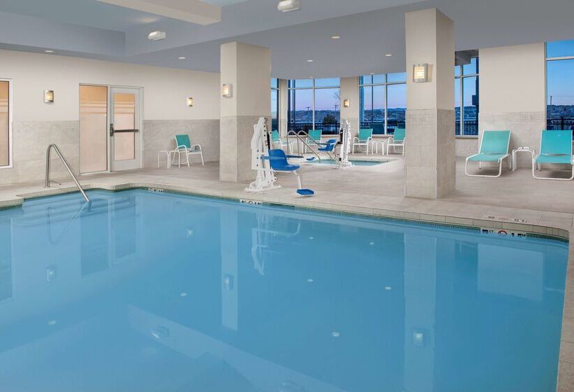 בית מלון כפרי Hilton Garden Inn Gallup