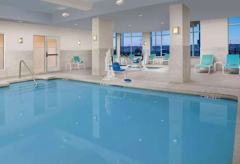 בית מלון כפרי Hilton Garden Inn Gallup