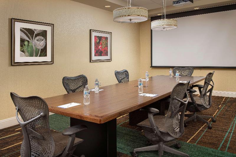 בית מלון כפרי Hilton Garden Inn Gallup