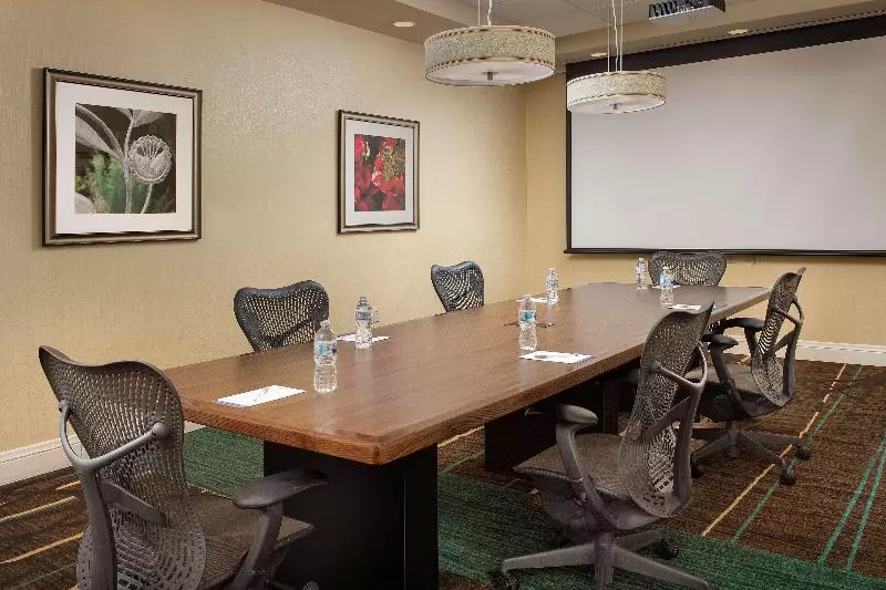 בית מלון כפרי Hilton Garden Inn Gallup