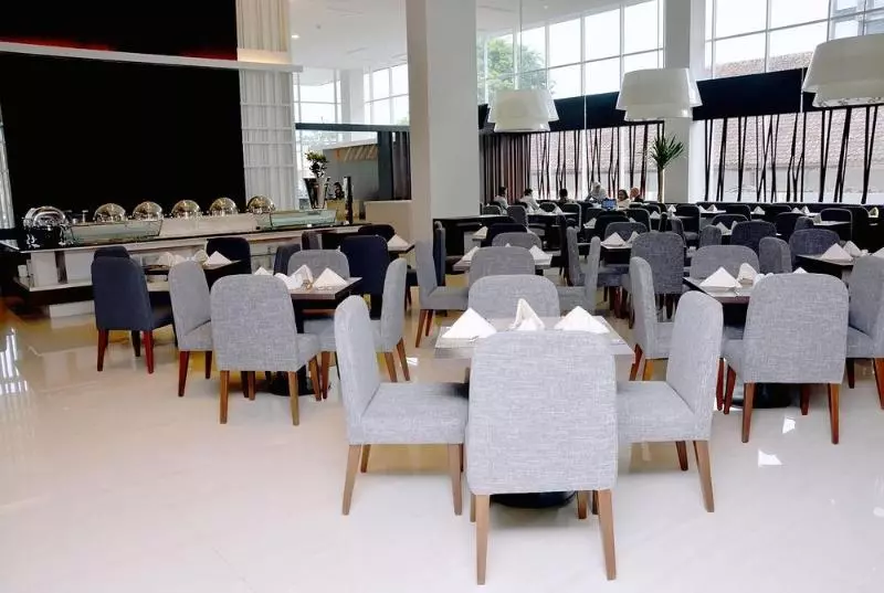 Hotelli Howard Johnson By Wyndham Pekalongan