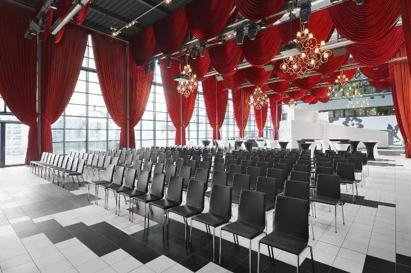 هتل Kameha Grand Zurich, Autograph Collection