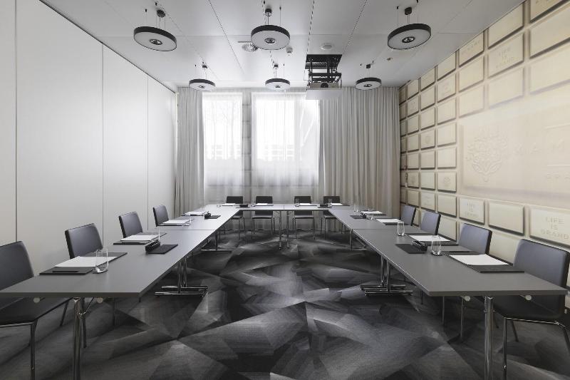 هتل Kameha Grand Zurich, Autograph Collection