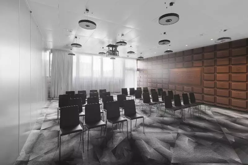 هتل Kameha Grand Zurich, Autograph Collection