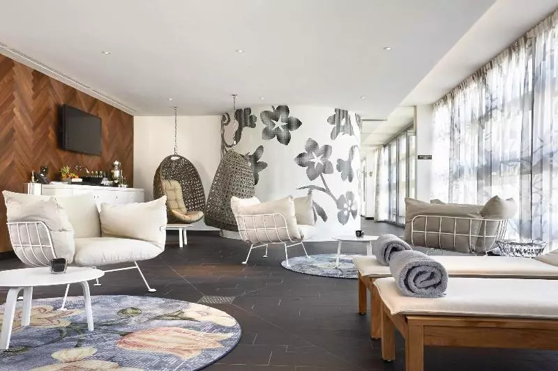 هتل Kameha Grand Zurich, Autograph Collection