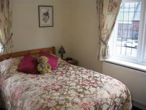 Отель Lavender Lodge