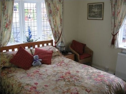 Отель Lavender Lodge