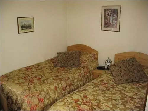 Отель Lavender Lodge