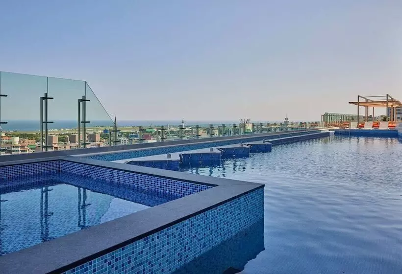 Lotte City Hotel Jeju