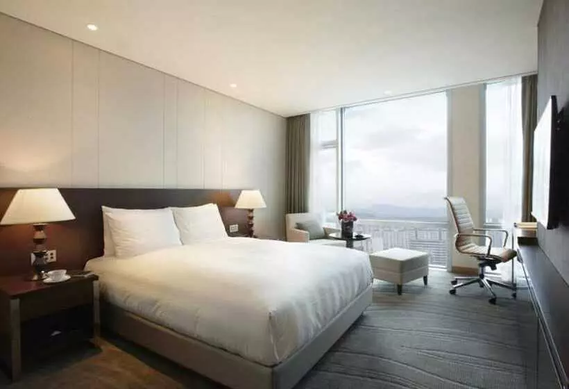 Lotte City Hotel Jeju