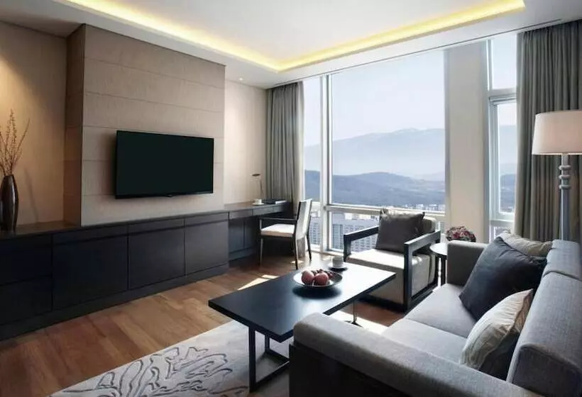 Lotte City Hotel Jeju