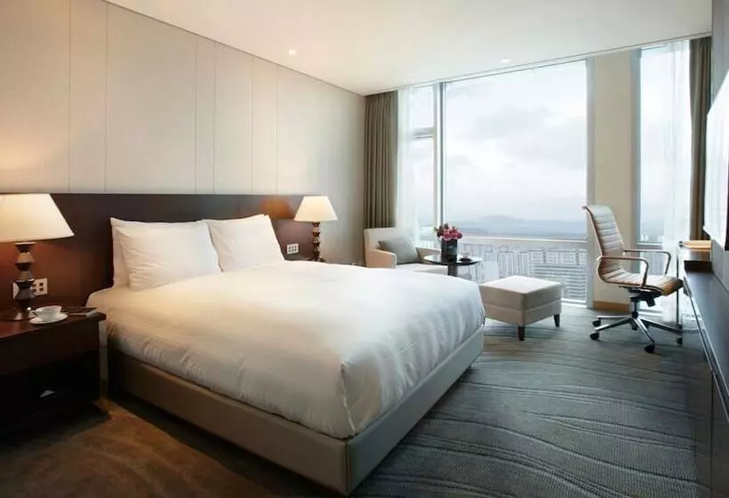 Lotte City Hotel Jeju