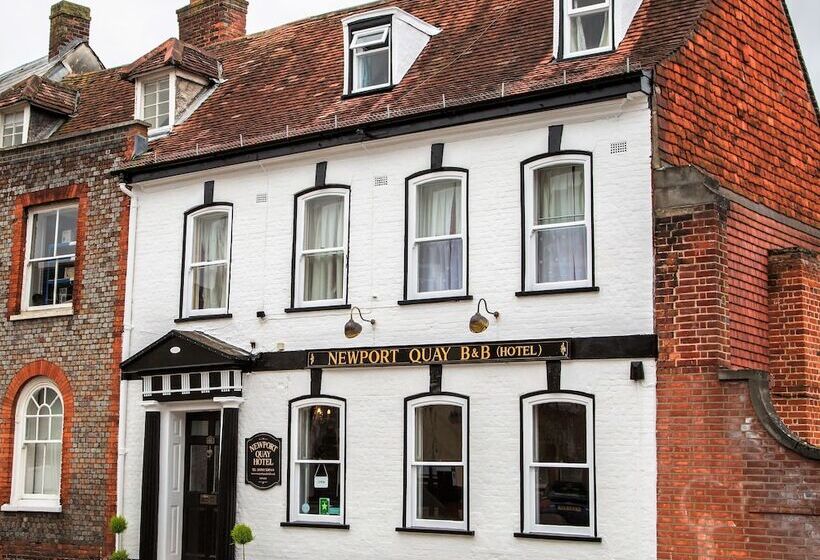 호텔 Newport Quay