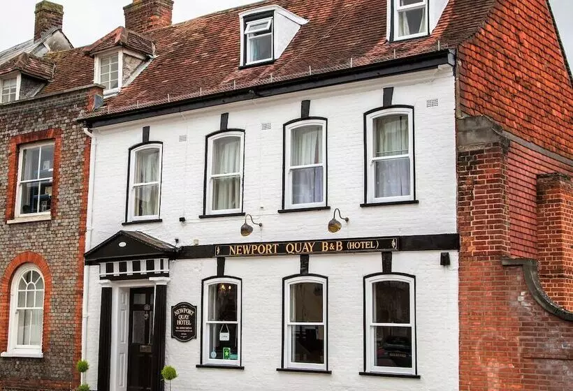 בית מלון כפרי Newport Quay