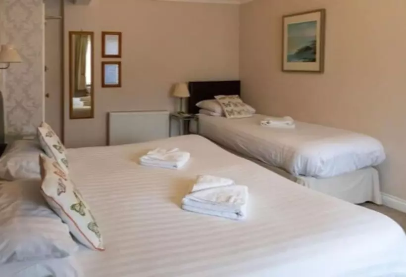 בית מלון כפרי Newport Quay