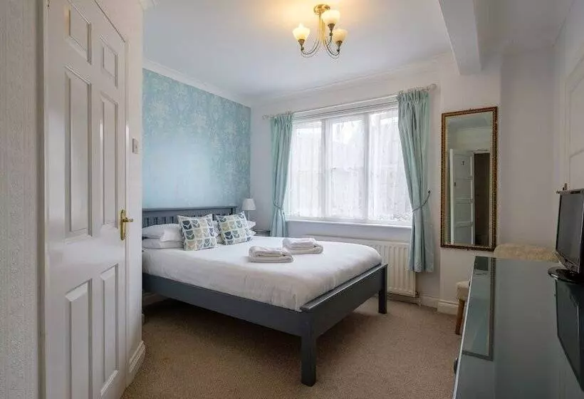 בית מלון כפרי Newport Quay