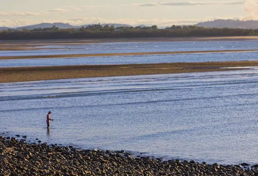 هتل Oaks Mackay Rivermarque