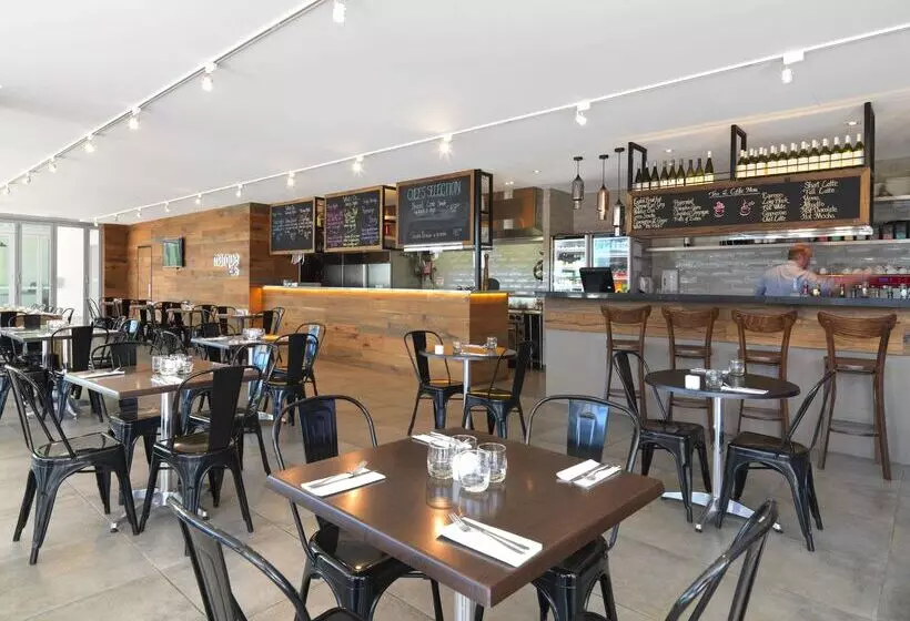 هتل Oaks Mackay Rivermarque