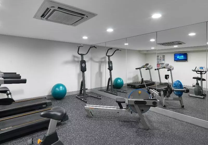 هتل Oaks Mackay Rivermarque