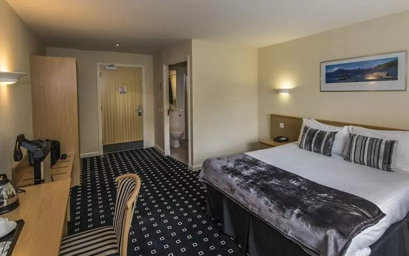 Pinehurst Lodge Hotel   Aberdeen