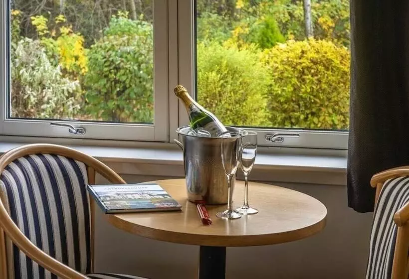 Pinehurst Lodge Hotel   Aberdeen