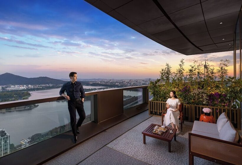 فندق Shangrila Nanjing