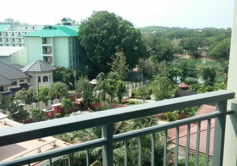 Hotelli Sugar Palm Residence