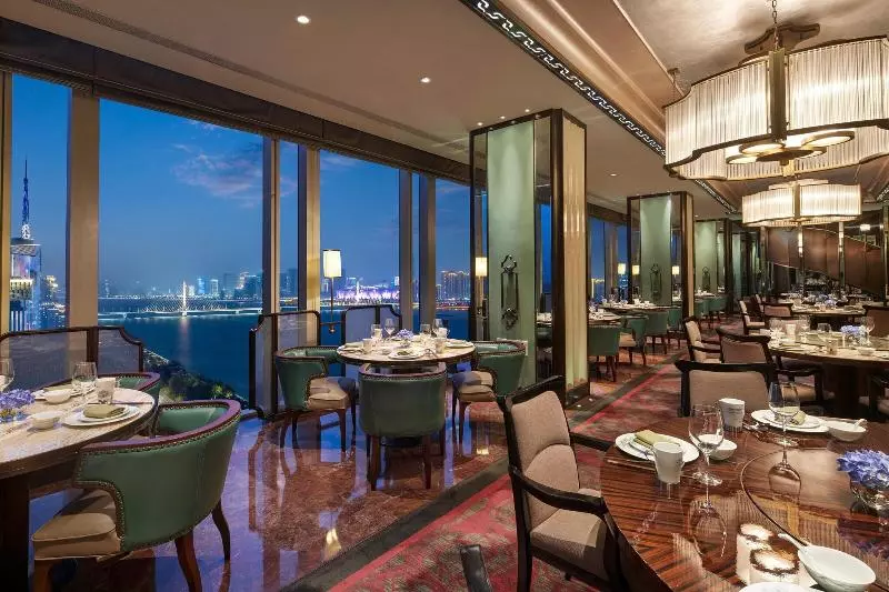 The Azure Qiantang, A Luxury Collection Hotel, Hangzhou
