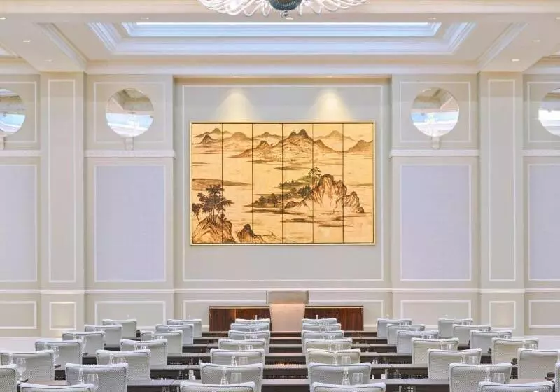 The Azure Qiantang, A Luxury Collection Hotel, Hangzhou