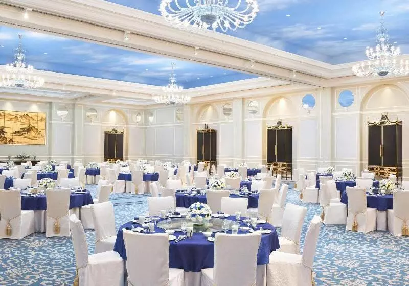 The Azure Qiantang, A Luxury Collection Hotel, Hangzhou