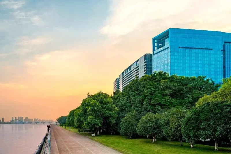 The Azure Qiantang, A Luxury Collection Hotel, Hangzhou