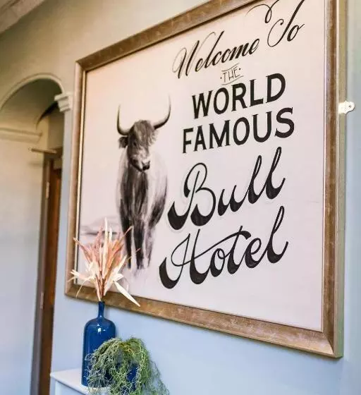 בית מלון כפרי The Bull