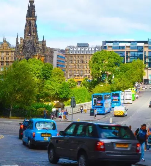 هتل The Inn Place