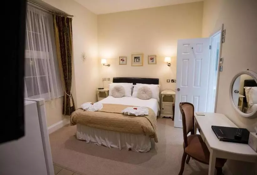 فندق The Southbourne Villa