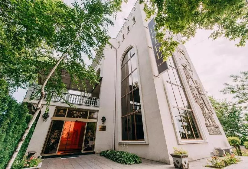 Hotel Urartu
