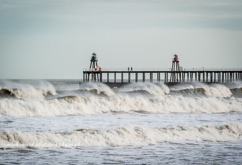 膳宿费 Bagdale Hall